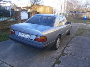 Mercedes w124  260e - 5