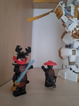 Lego Ninjago zlatý robot 71702 - 5