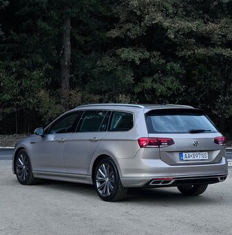 VW Passat Variant R-Line 2.0 TDI DSG - 5