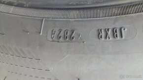 Pneu. GOODYEAR 235/55 R18 100V - 5