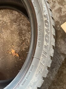 235/40 R19 celorocne pneumatiky - 5