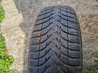 PREDAM ZIMNU PNEU 195/65 r15 MICHELIN - 5