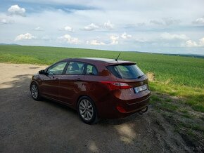 Hyundai i30 1.6 88 kw, 112 000 km - 5