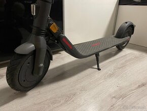 Predám Ninebot KickScooter E25E - 5