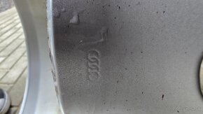 Original Audi disky 235/55 r17 - 5