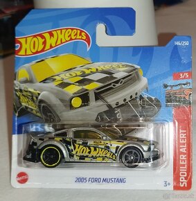 Hot wheels - 5