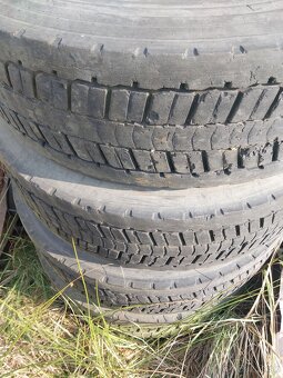 Predám pneu 315/80R22,5 - 5