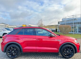 VW T-Roc R-Line 1,5TSi 110kW 7000km v záruke VW do 04/2019 - 5