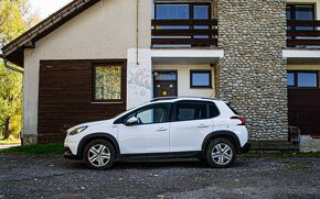 Peugeot 2008 1.2 PureTech 110 Signature - 5