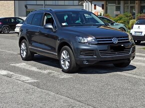 VW Touareg 3,0 TDi 180kw /4x4 - 5