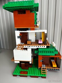 Predam LEGO® Minecraft® 21174 Moderný domček na strome - 5