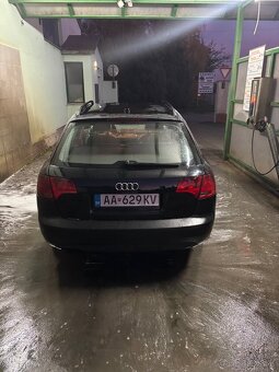 Audi A4 B7 2.0 - 5