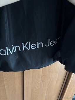 CALVIN KLEIN dámska puffer bunda s opaskom S - 5