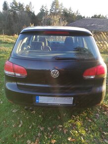 Volkswagen Golf - 5