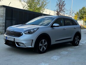 Kia Niro Hybrid Platinum - 5