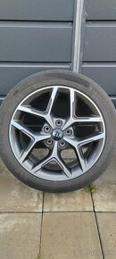 Elektróny 5x114,3 R17 a pneu 225/45 R17 Kia - 5