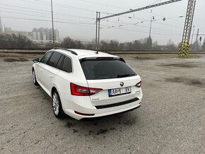 Škoda Superb - 5