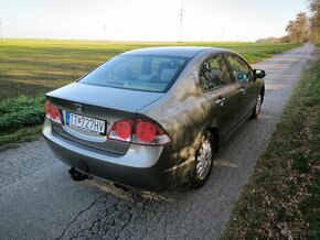 Honda Civic sedan 1.8 I-VTEC - 5