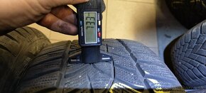 Zimné Goodyear Ultragrip Perfomance 235/45/17 97V - 5