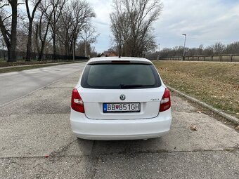 Škoda Fabia 2 kombi 1.6 TDI 12/2011 biela 255tis. kmDA - 5