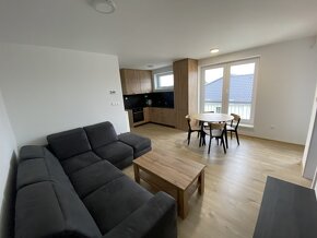 3 izbový byt 72,72 m2 s terasou, 2 parkovacími miestami - 5