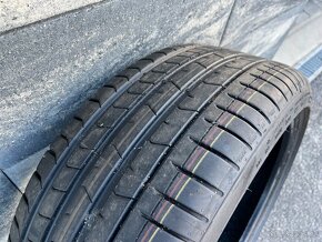 Pneu 245/35 R20 95Y - 5