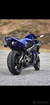 Yamaha R6 - 5