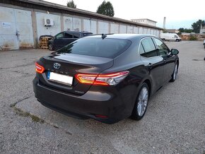 2021_TOYOTA CAMRY 2.5 HYBRID Executive_16.666€ netto_ZÁRUKA_ - 5