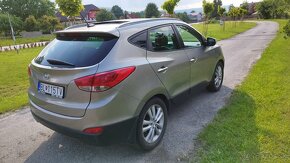 Hyundai ix35 2.0 CRDi A/T 4X4 - 5