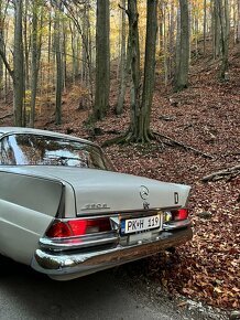 Mercedes 230S W111 heckflosse - 5