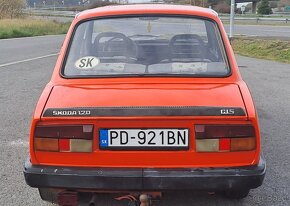 Skoda 120 GLS. - 5