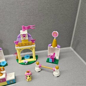 LEGO Disney 41144 Petite 's Royal Stable - 5