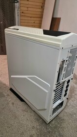 NZXT Phantom  820 white RGB - 5