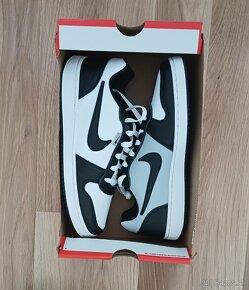 Nike ebernon tenisky 42,5 - 5