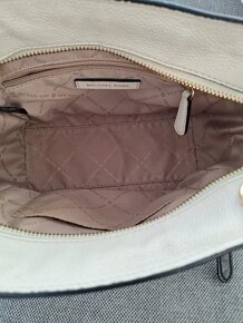 Michael Kors original kožená  kabelka crossbody - 5