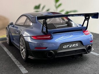 1:18 PORSCHE 911 GT2 RS - GT-Spirit Limited Edition - 5