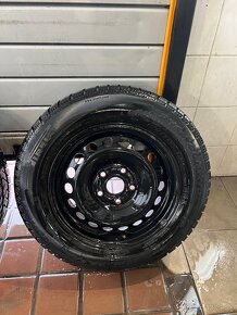 Plechové disky R15 + zimné pneu Pirelli - 5