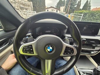 BMW rad 5 Touring 530d mHEV xDrive A/T + M Packet doplnky - 5