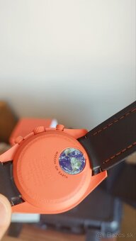 Swatch Moonswatch - Mission on Earth Lava - 5