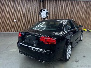 Audi S4 b7 4.2 V8 - 5