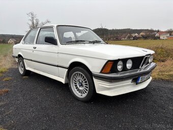 BMW 320 e21 - 5