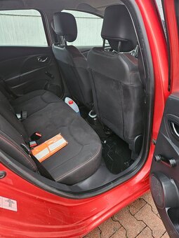 Renault clio - 5