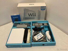 Nintendo Wii - 2 ovladače - 300G HDD plný her - USA - 5