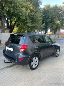 Toyota Rav4 2.2 4x4 - 5