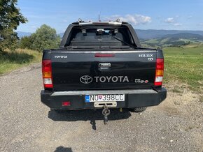 Toyota Hilux 3.0 - 5