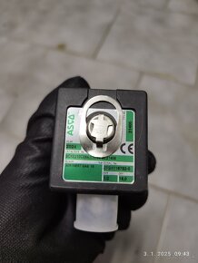 Predám solenoidový ventil ASCO E210C094 - 5