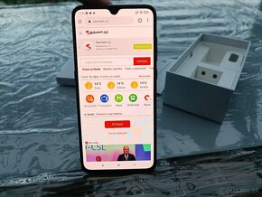 Mobilní telefon Xiaomi Mi 9 / 6GB RAM / 128GB Uložiště / - 5