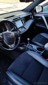 Toyota RAV4 - hybrid - 5