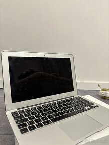 MacBook Air 2015 11-inch - 5