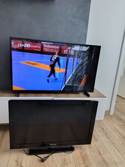 Samsung 32" - 5